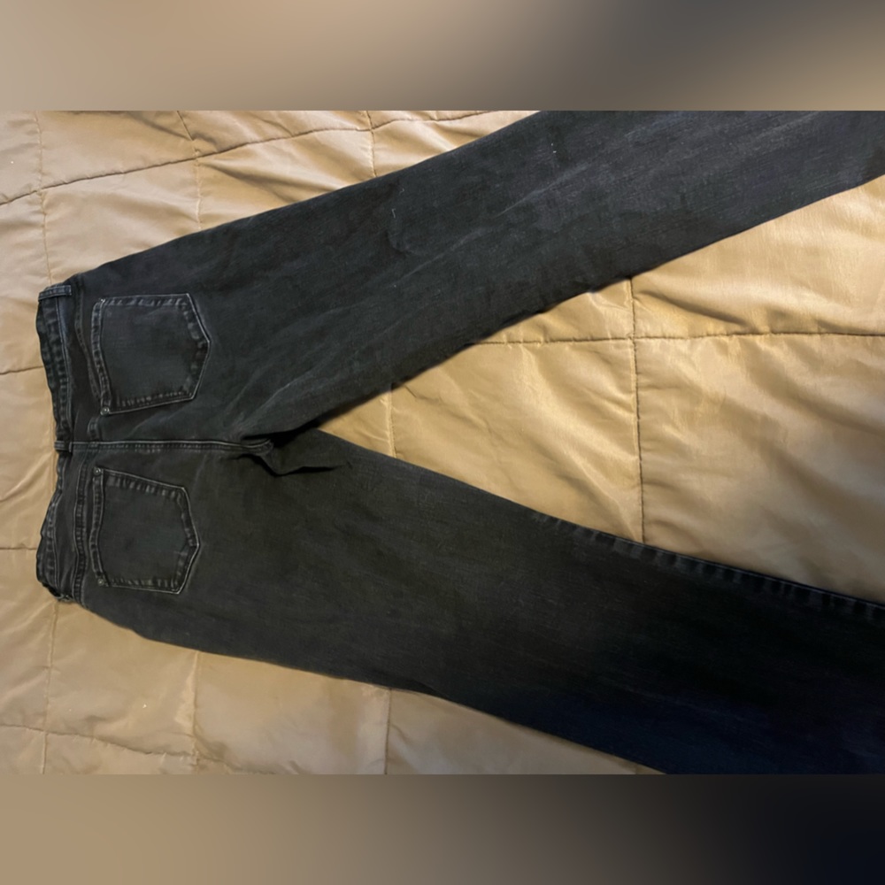 EUC Gloria Vanderbilt All around slimming effect rail straight black jeans - Picture 4 of 6